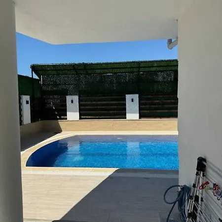 White House * Çandarlı