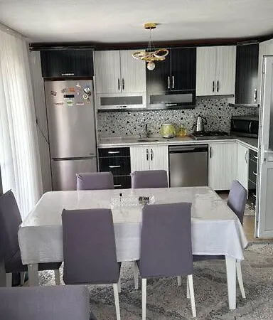 White House * Çandarlı