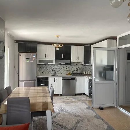 White House * Çandarlı